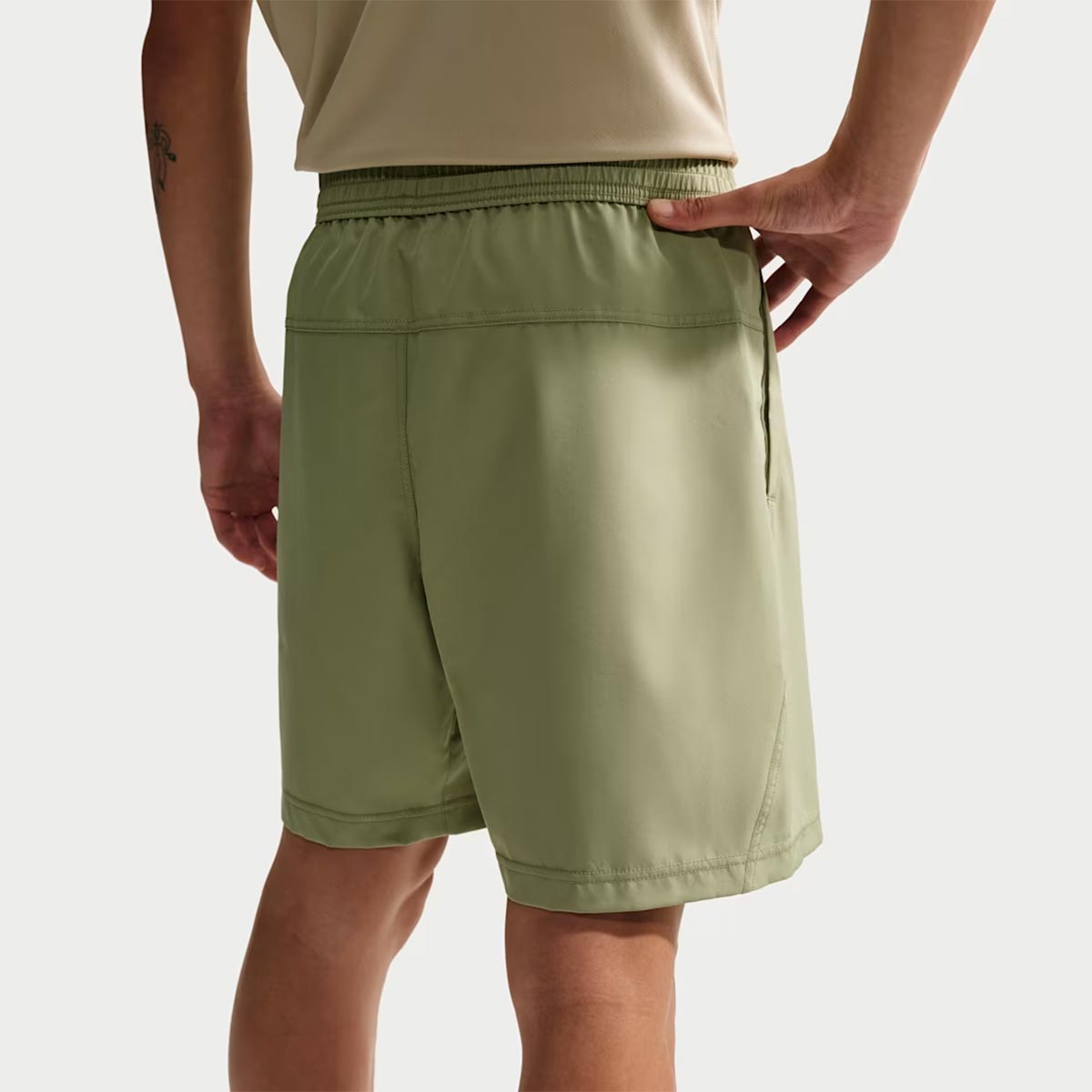 ナイキNIKEジムフィットネスヨガウェアボトムスショートハーフパンツ短パンDri-FITフォームDV9858-377メンズ男性26HO秋冬