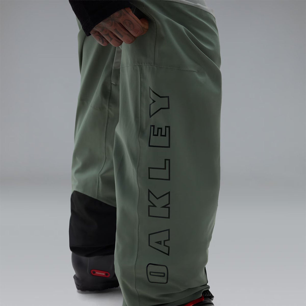 オークリーOAKLEYスノボースノボスノーボードウェアパンツTimberlineShellPant?FOA408632メンズ男性26-27